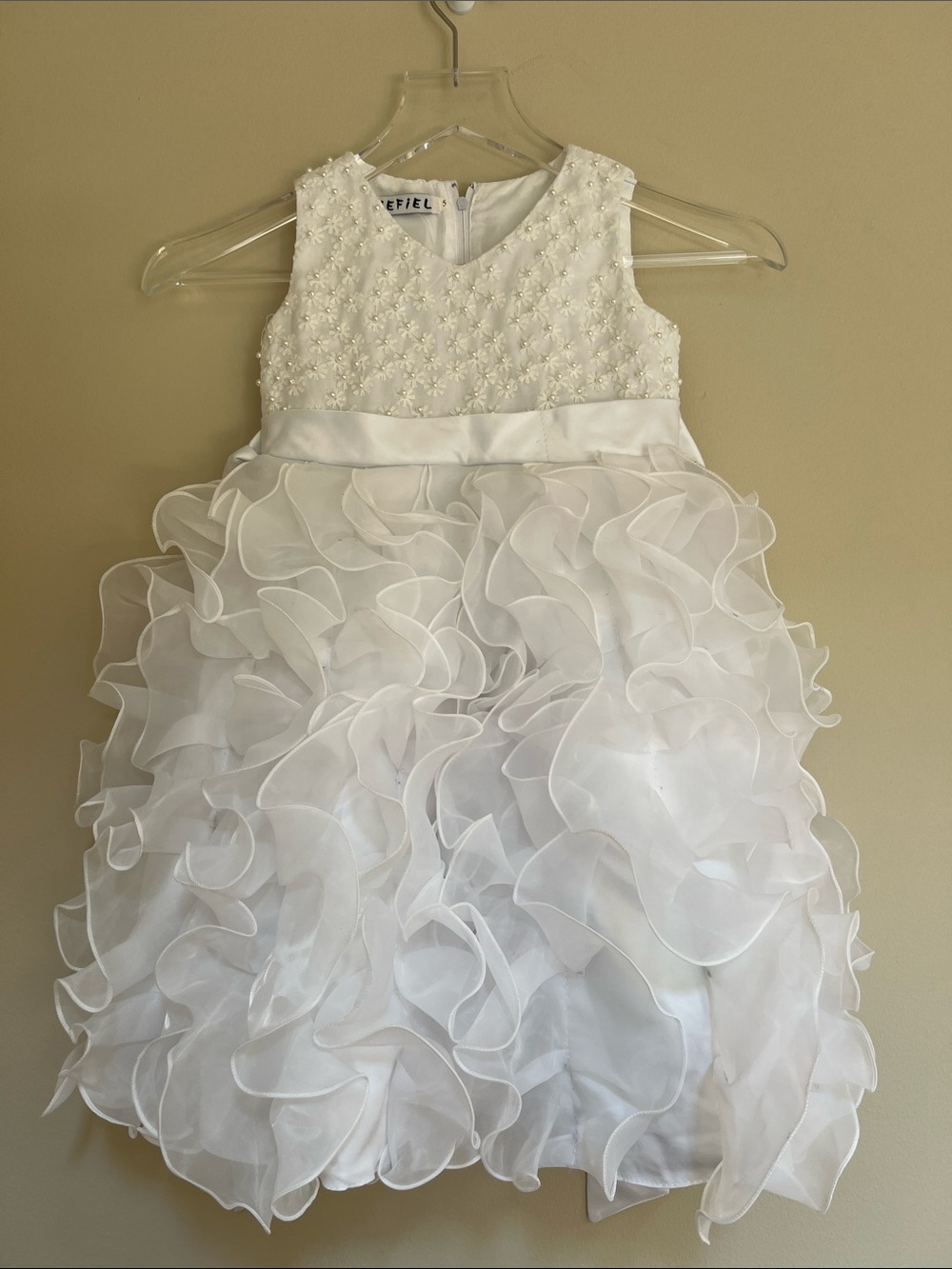 White Ruffled with Pearls Flower Girl Dress 5T - Picture 1 of 5